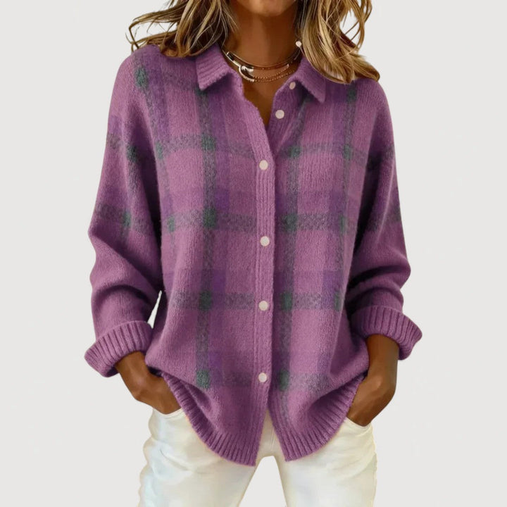 Fiora – Cosy Knit Shirt for Cold-Day Comfort
